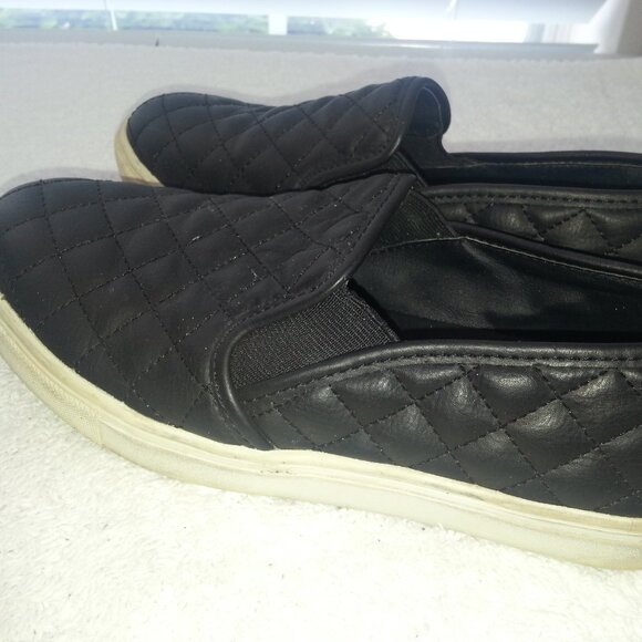 Steve Madden Black Quilt Casual Shoes Worn - Picture 5 of 8